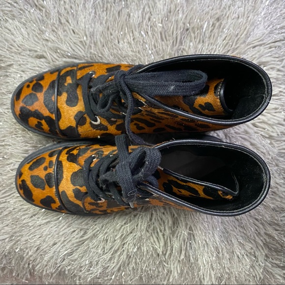 SCHUTZ Maylova Leopard Calf Hair Combat Womens Ankle Boots - Picture 4 of 15